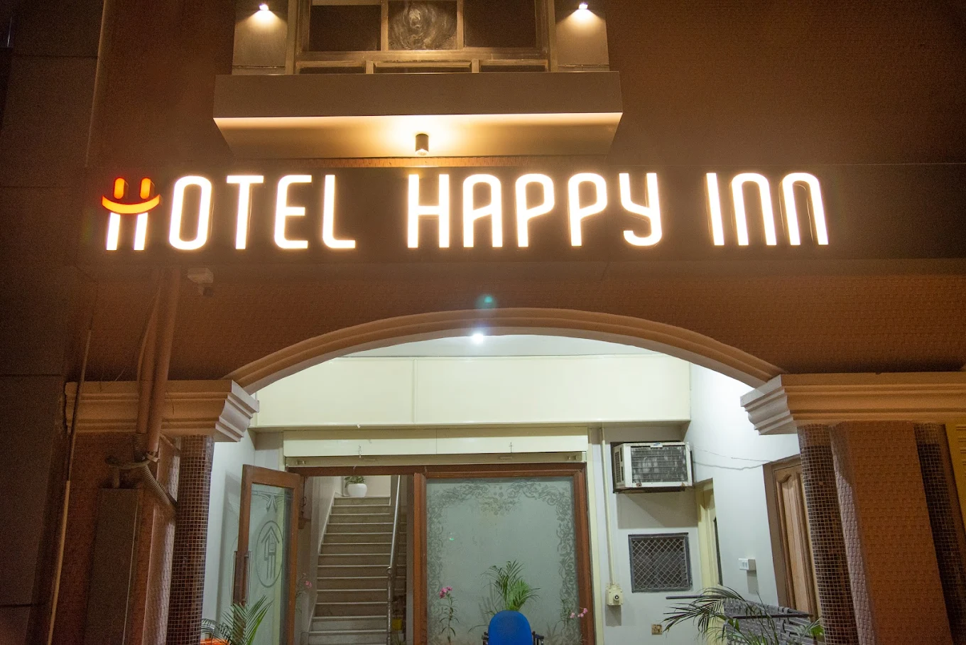 Hotel Happy Inn