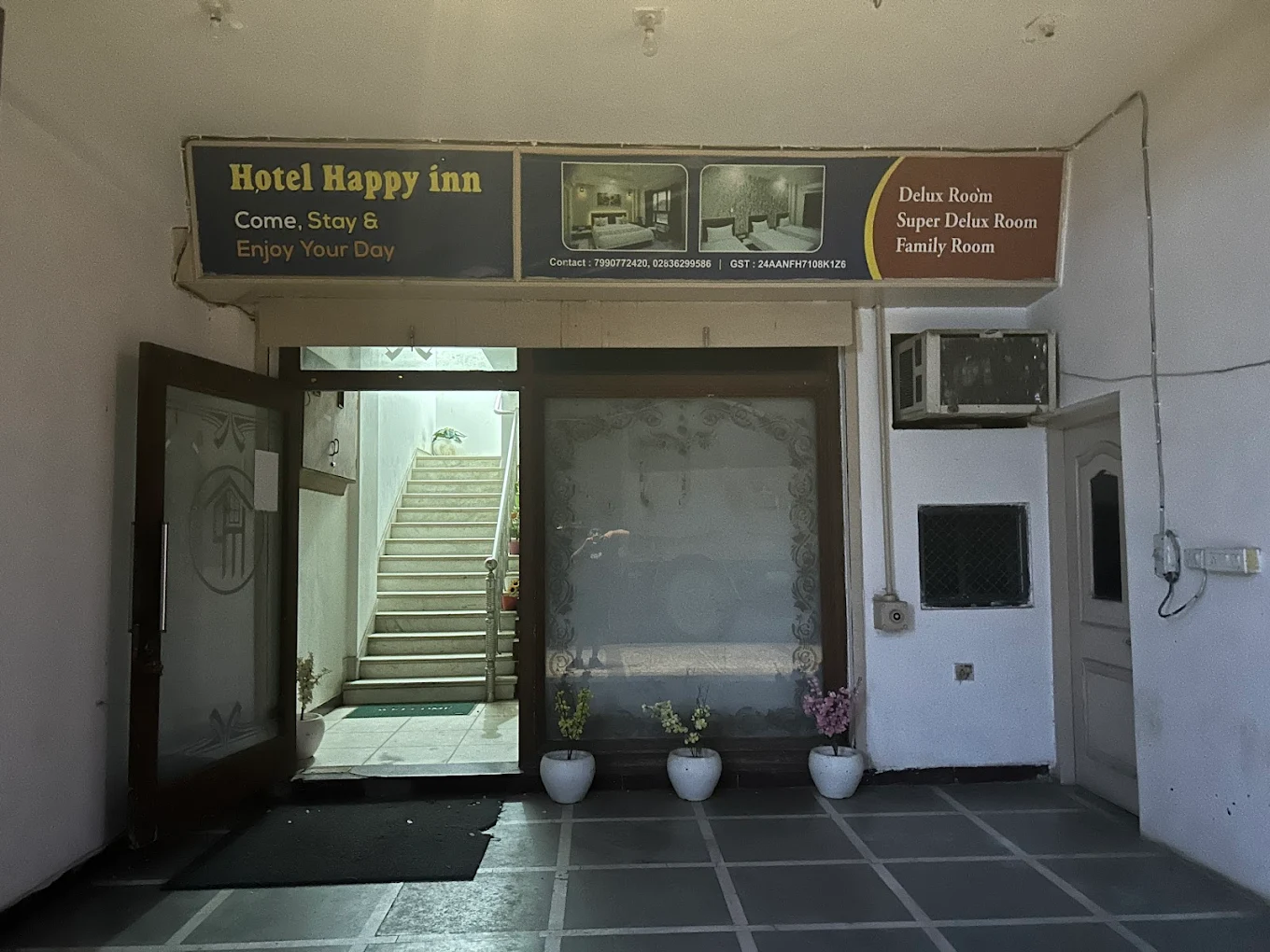 Hotel Happy Inn